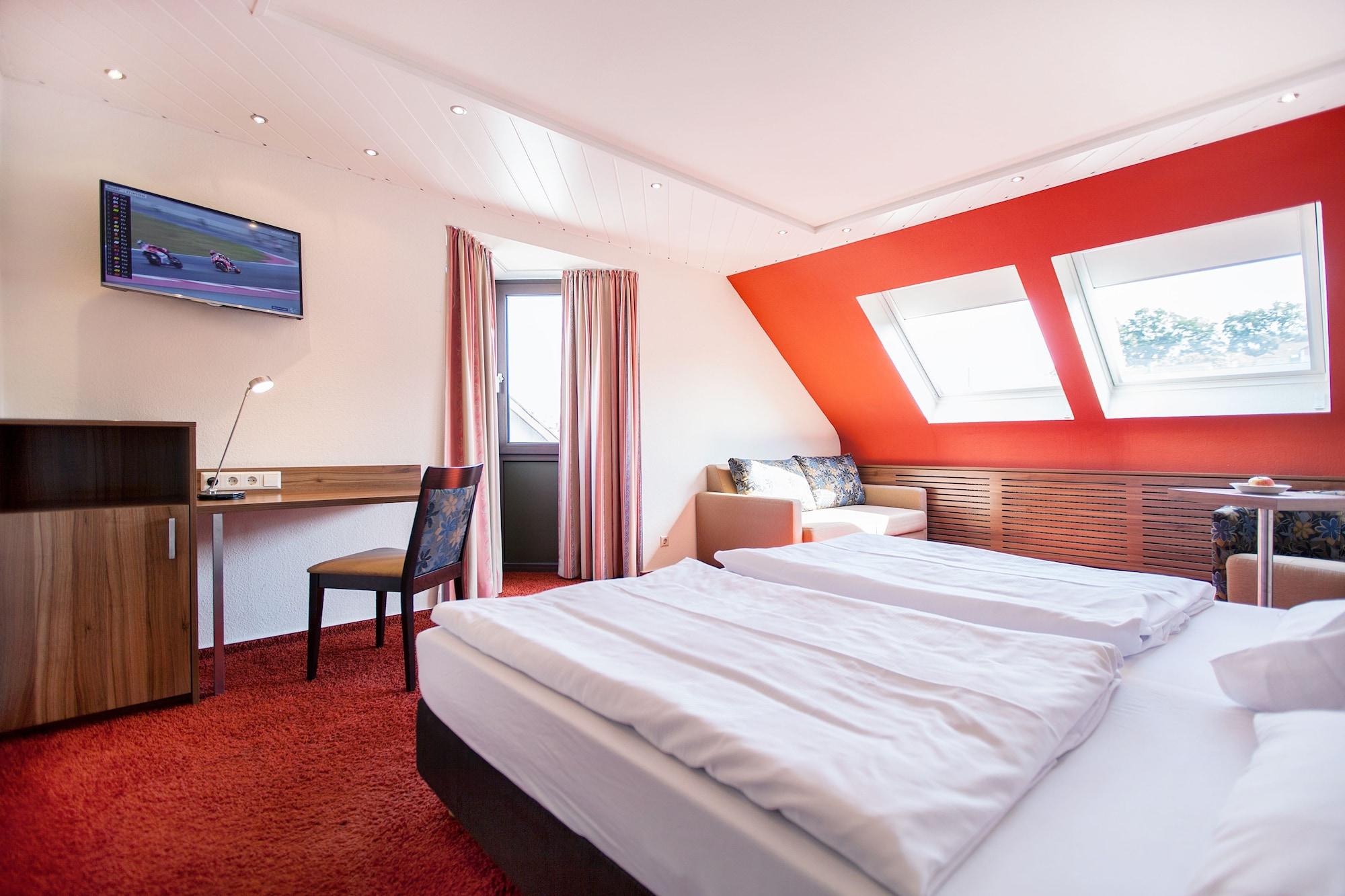 Hotel Lamm Ostfildern Dış mekan fotoğraf